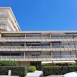 Appartement d\'une chambre avec vue sur la mer balcon et wifi a Frejus