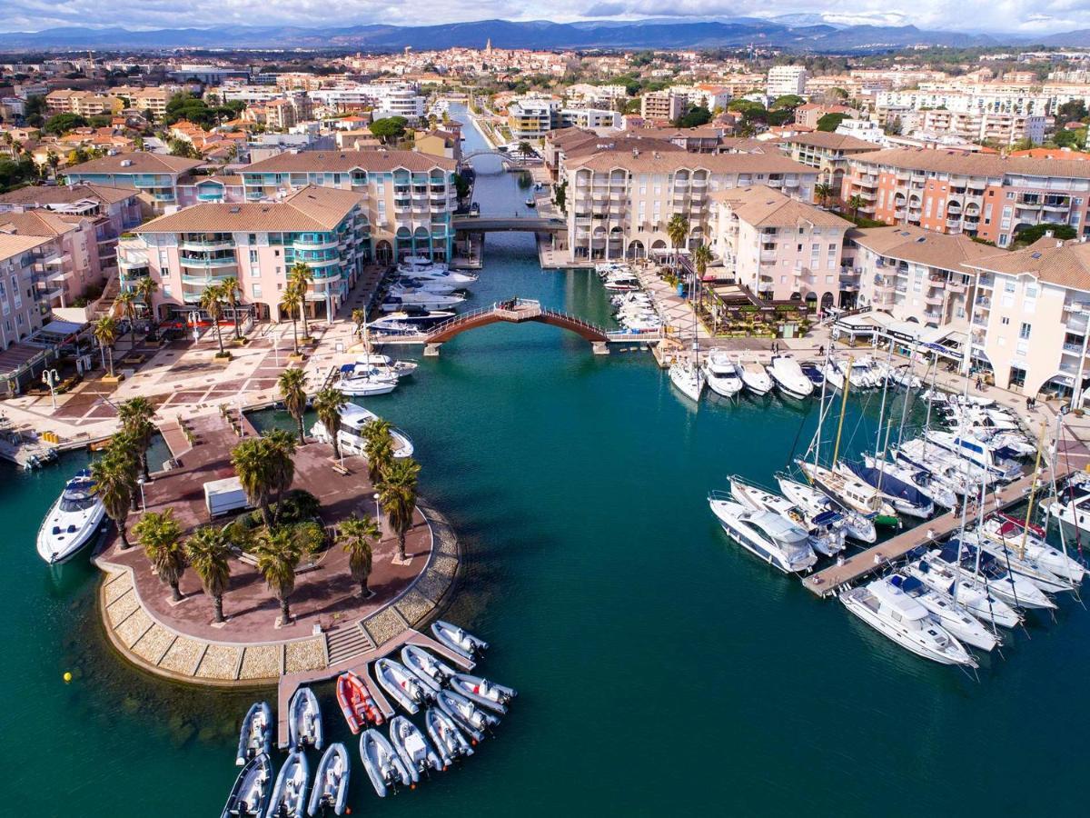 D'une Avec Vue Sur La Balcon Et Wifi A * Fréjus